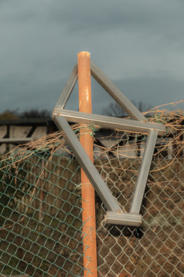 I A W – steel sculpture by Marcel Hiller, photograph by Neven Allgeier Marcel Hiller
